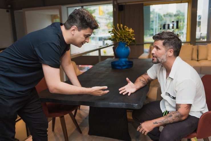 B5BBC90E-D54E-4A3E-9C36-89C176F9A1B3-740x494